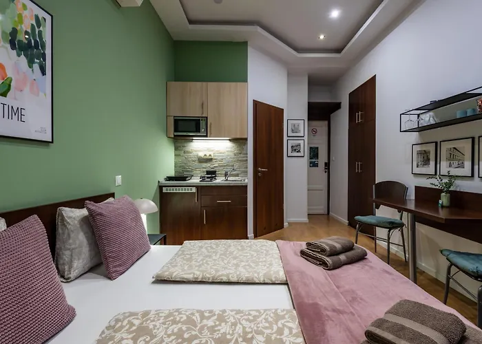 布达佩斯假日公寓