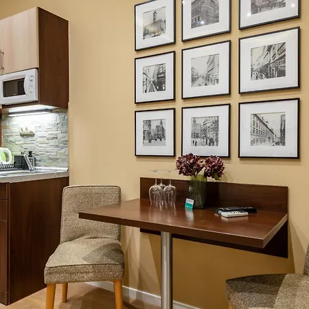 Holidays Будапешт